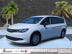 2025 Chrysler Voyager LX