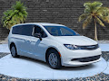 2025 Chrysler Voyager LX