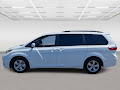 2017 Toyota Sienna LE